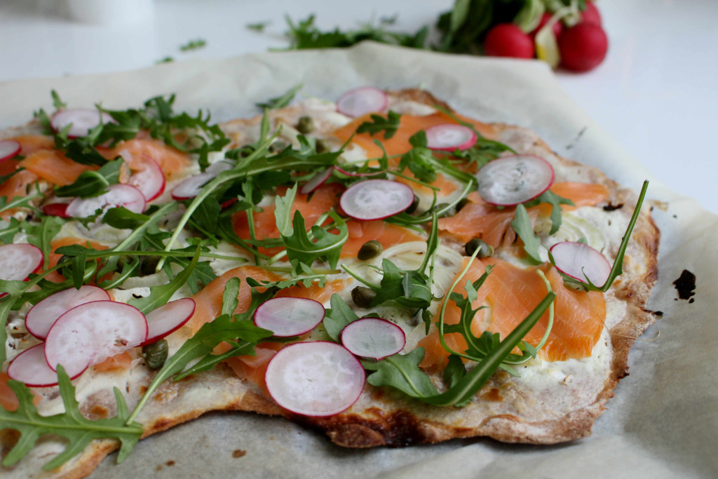 Räucherlachs Flammkuchen