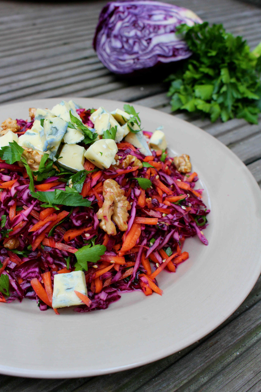 Karotten Blaukraut Salat mit Gorgonzola - nonolicious